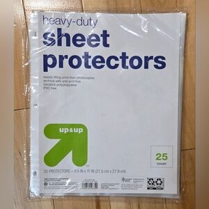 NEW Up & Up Heavy Duty Sheet Protectors (Qty. 25)